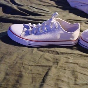 White Converse Allstars women's 7.5 men's 6